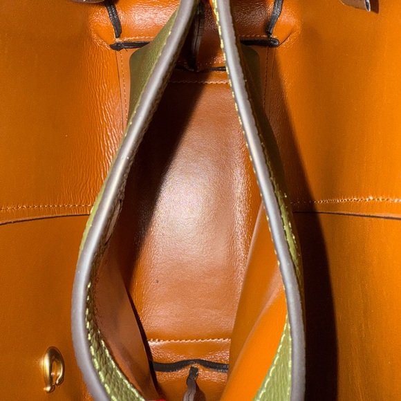 Coach Lana Bag 23 Olive Green, only used once! - Picture 8 of 9